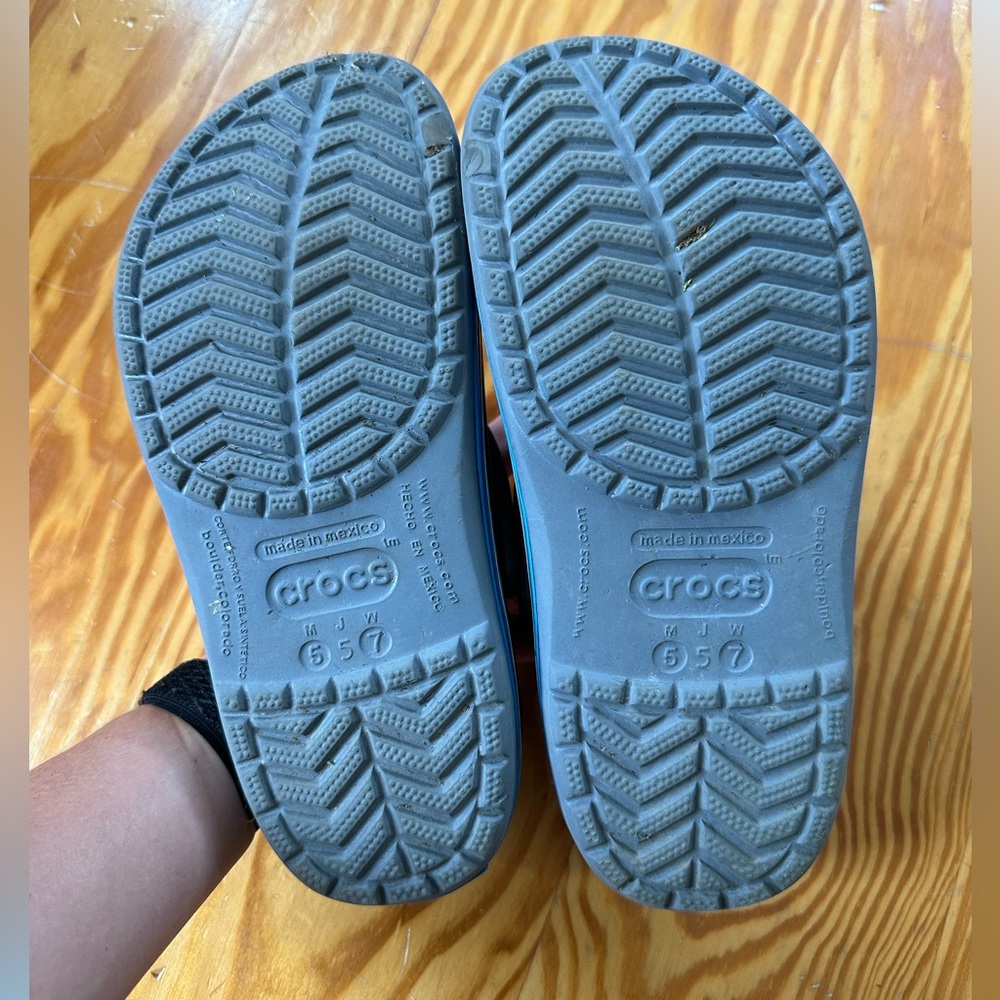 Crocs - Picture 4 of 4